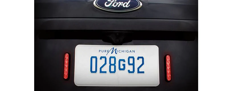 SoundOff Signal mpower Stud Mount License Plate Bracket - Image 3